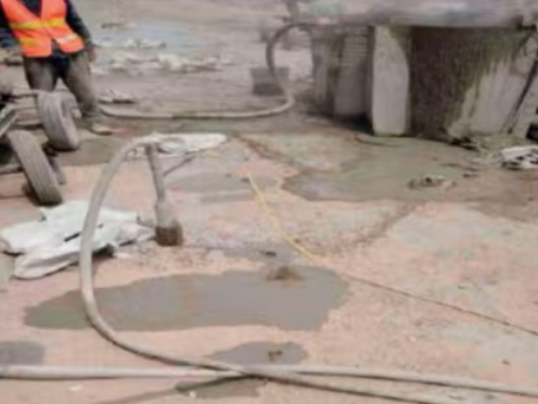 东河水泥混凝土路面板底注浆技术 路面脱空注浆整治方案