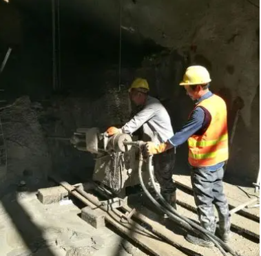 东河水下抗分散灌浆料特点 水下不分散注浆料介绍