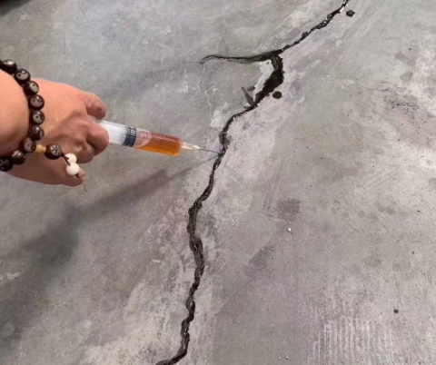 东河混凝土裂缝修补技术详解​